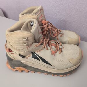 Altra Olympus 5 Hike Mid Boots GTX GoreTex Women's Size 9 Vibram Shoes